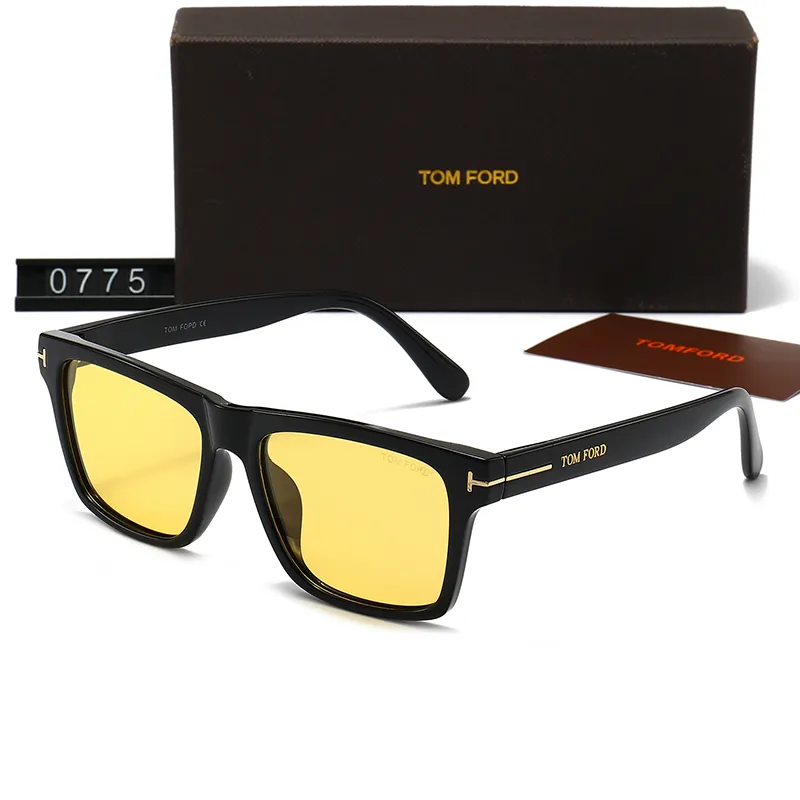 TOM FORD